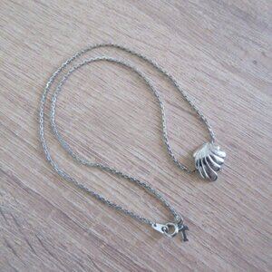 Crown Trifari silver tone vintage 70s necklace choker